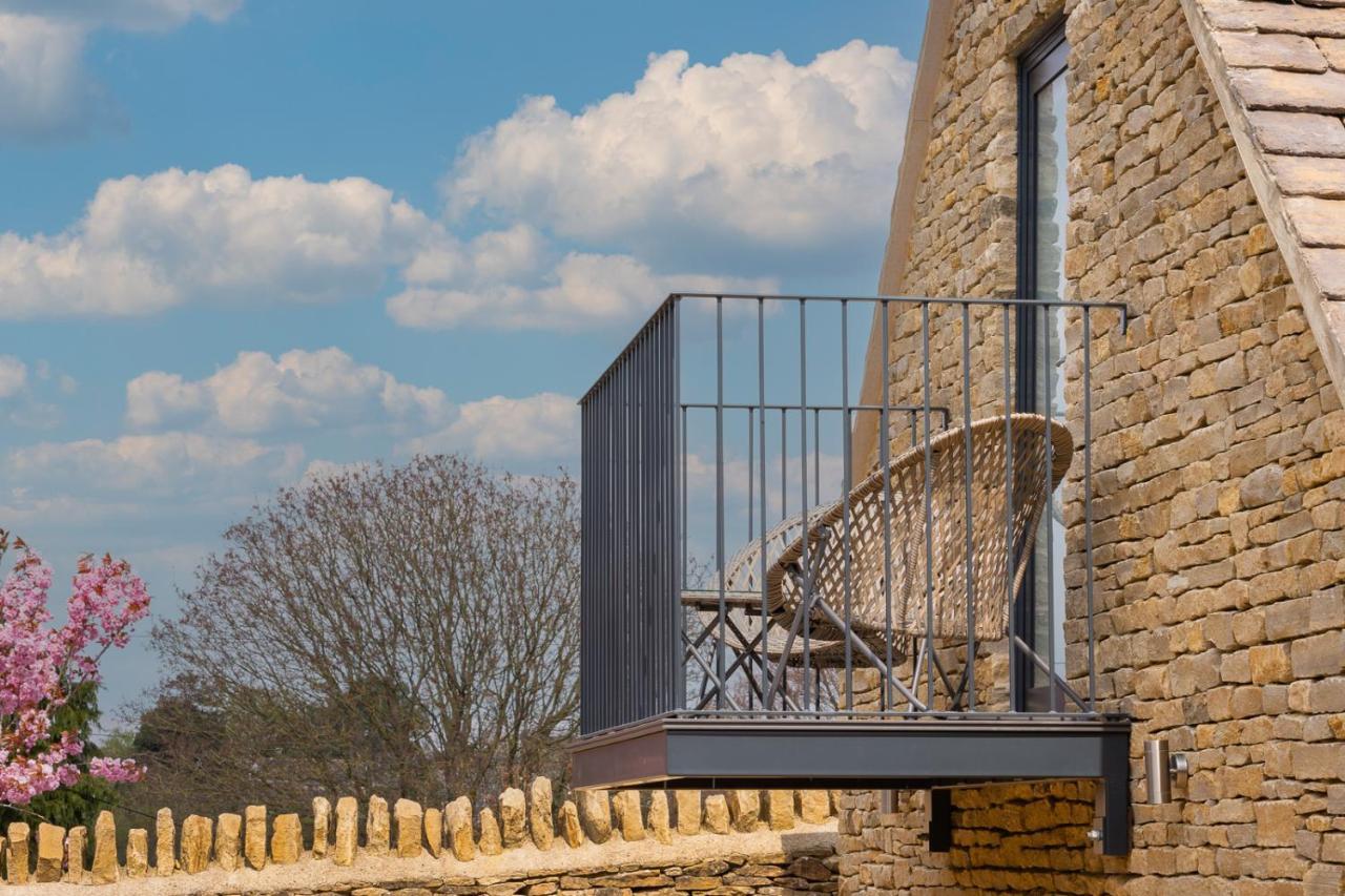 Stylish One Bedroom Cotswold Coach House Tetbury Exterior foto